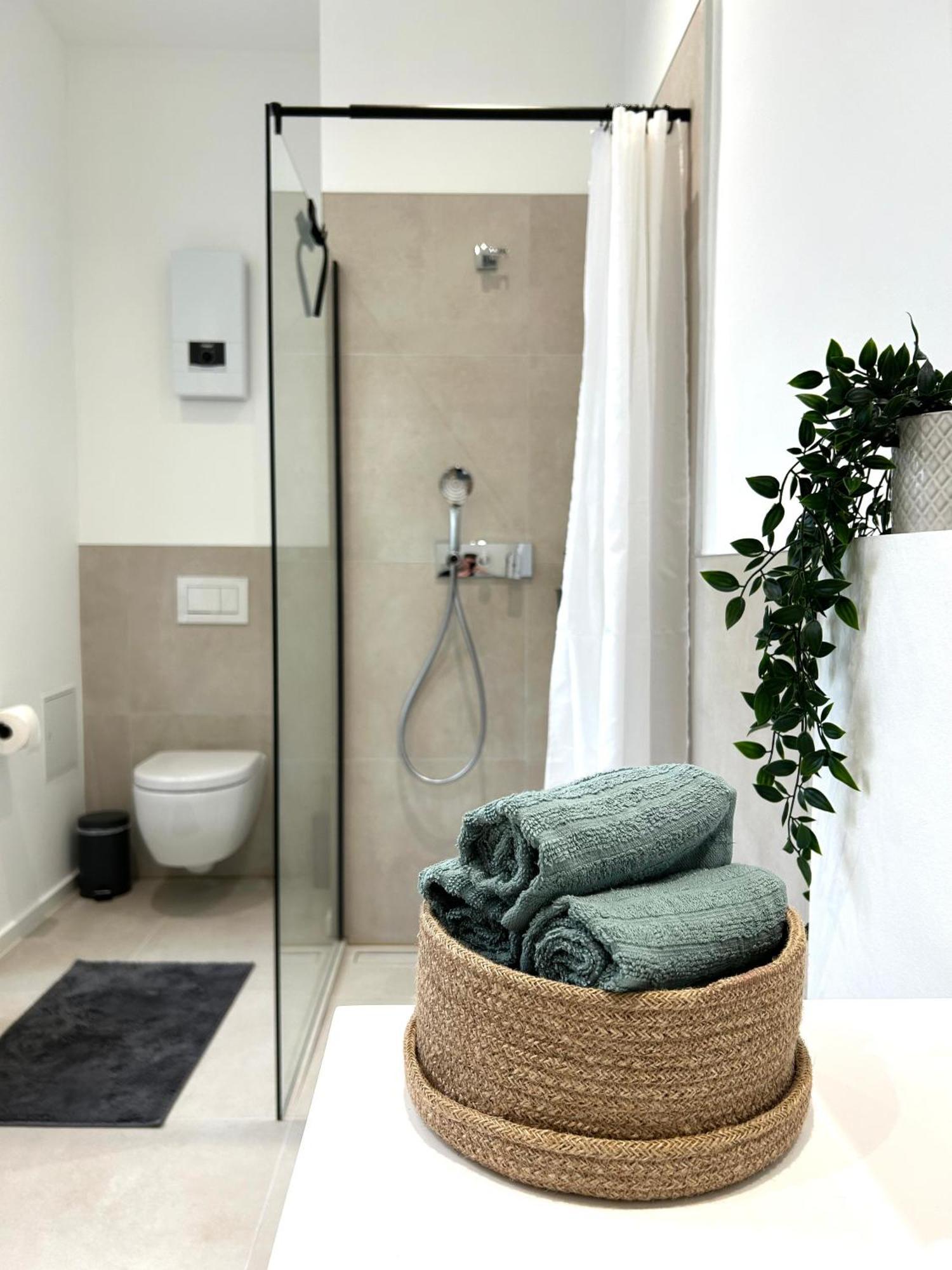 Designer In Lage Fuer 6 Gaeste Apartment *